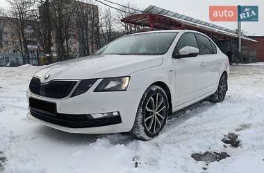 Лифтбек Skoda Octavia 2017 в Ровно