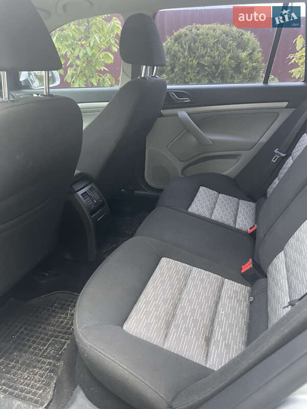 Универсал Skoda Octavia 2013 в Ужгороде