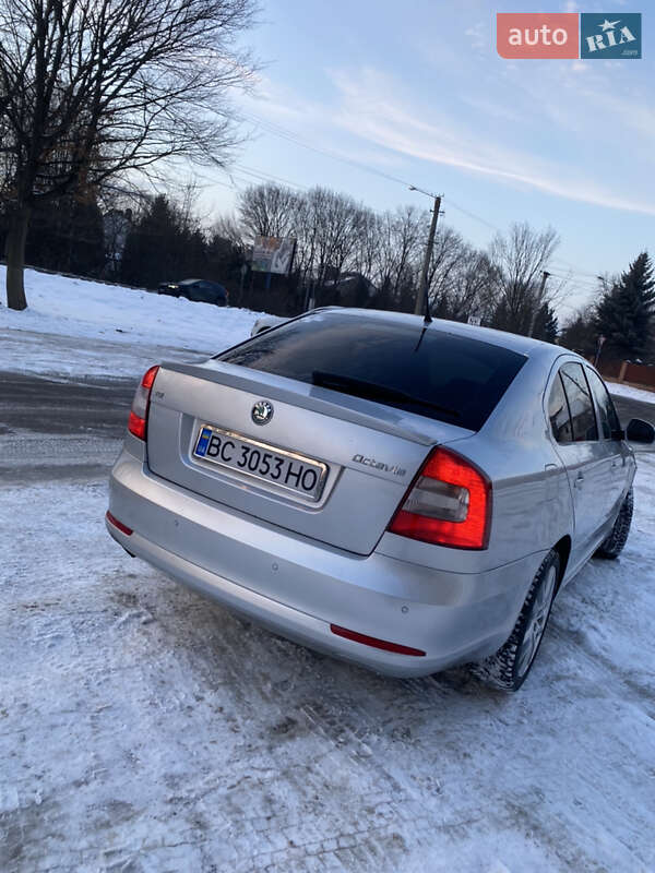 Лифтбек Skoda Octavia 2012 в Ивано-Франковске