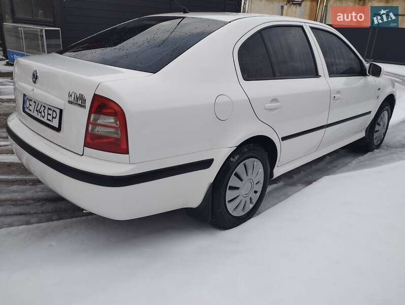 Лифтбек Skoda Octavia 2003 в Сторожинце