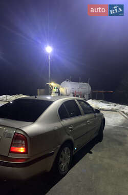 Лифтбек Skoda Octavia 2005 в Буске