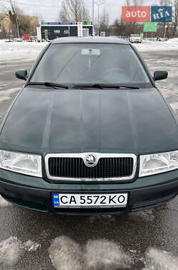 Лифтбек Skoda Octavia 2002 в Киеве
