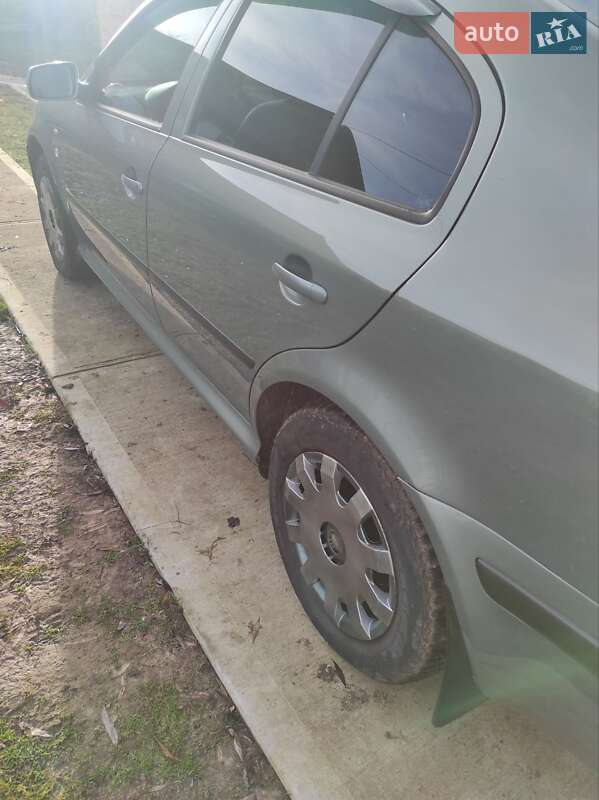 Лифтбек Skoda Octavia 2001 в Мостиске