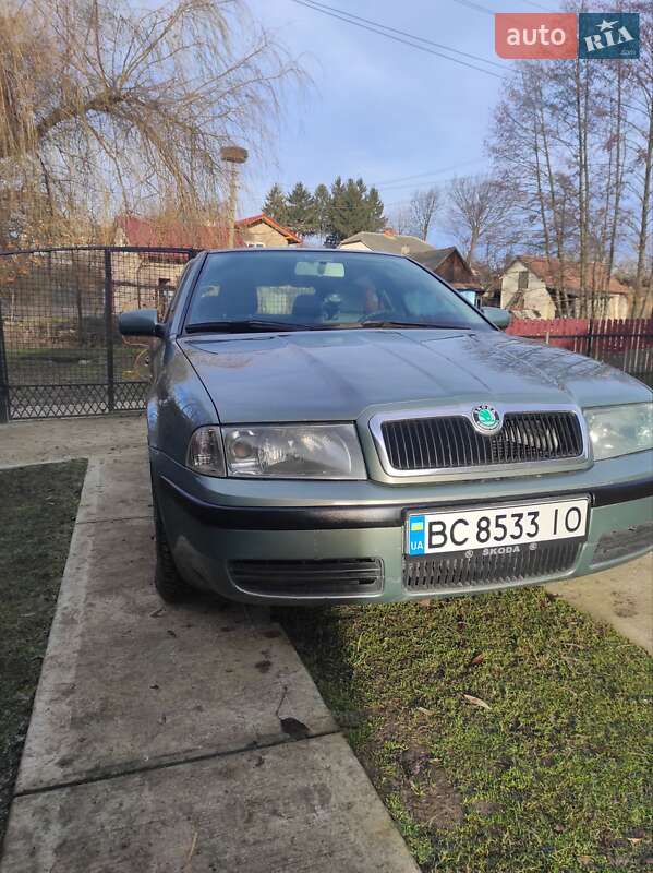 Лифтбек Skoda Octavia 2001 в Мостиске