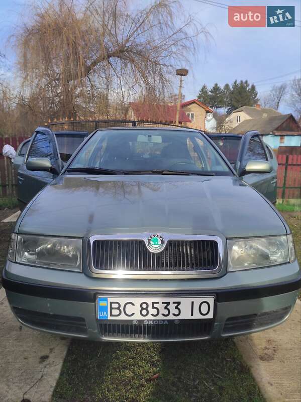 Лифтбек Skoda Octavia 2001 в Мостиске