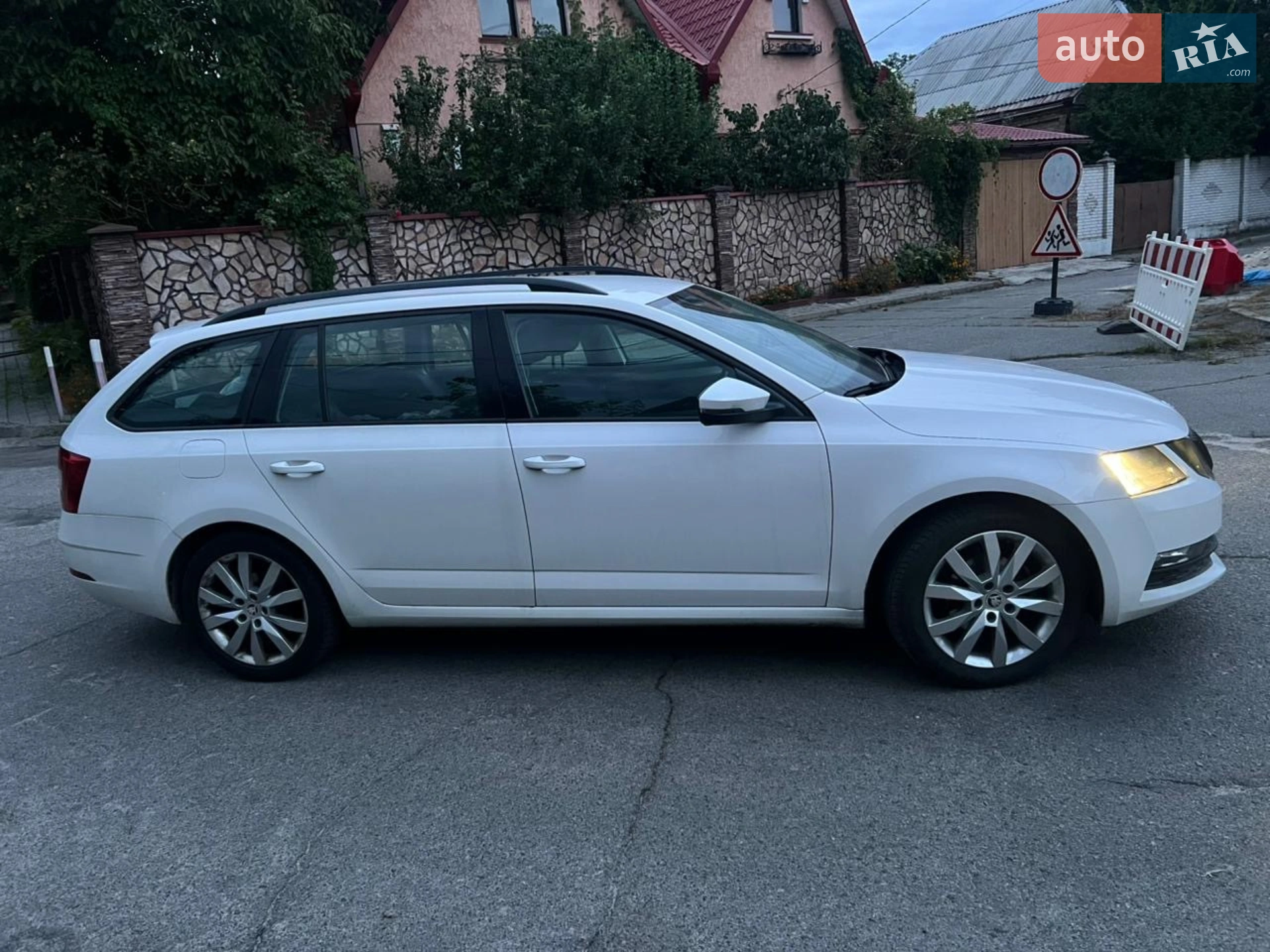 2019 Skoda Octavia - мініатюра 2