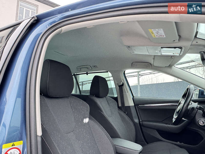 Универсал Skoda Octavia 2021 в Виннице