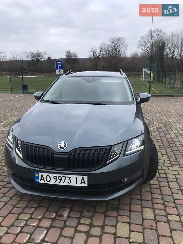 Универсал Skoda Octavia 2017 в Ужгороде фото Универсал Skoda Octavia 2017 в Ужгороде