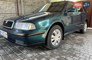 Універсал Skoda Octavia 1999 в Харкові