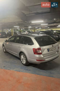Универсал Skoda Octavia 2015 в Луцке
