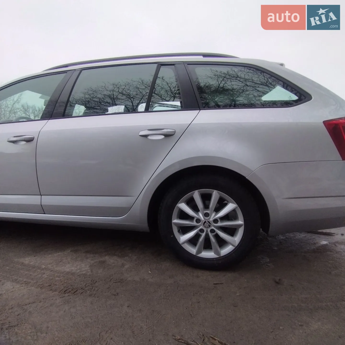 Skoda Octavia 2016 VIN TMBJG7NE9G0199508 фото оголошення 10 з 19