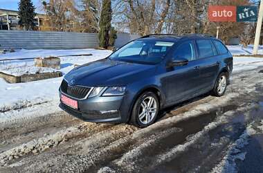 Универсал Skoda Octavia 2018 в Нововолынске