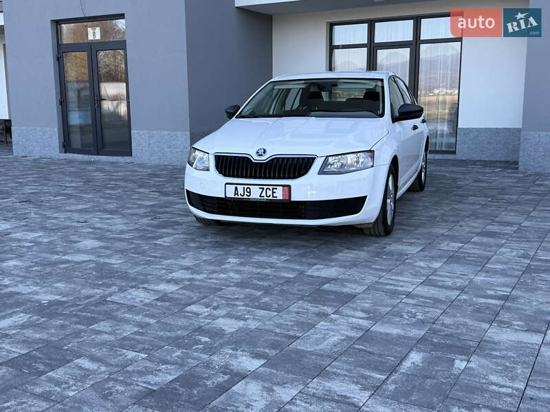 Лифтбек Skoda Octavia 2016 в Иршаве