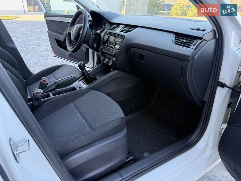 Лифтбек Skoda Octavia 2016 в Иршаве