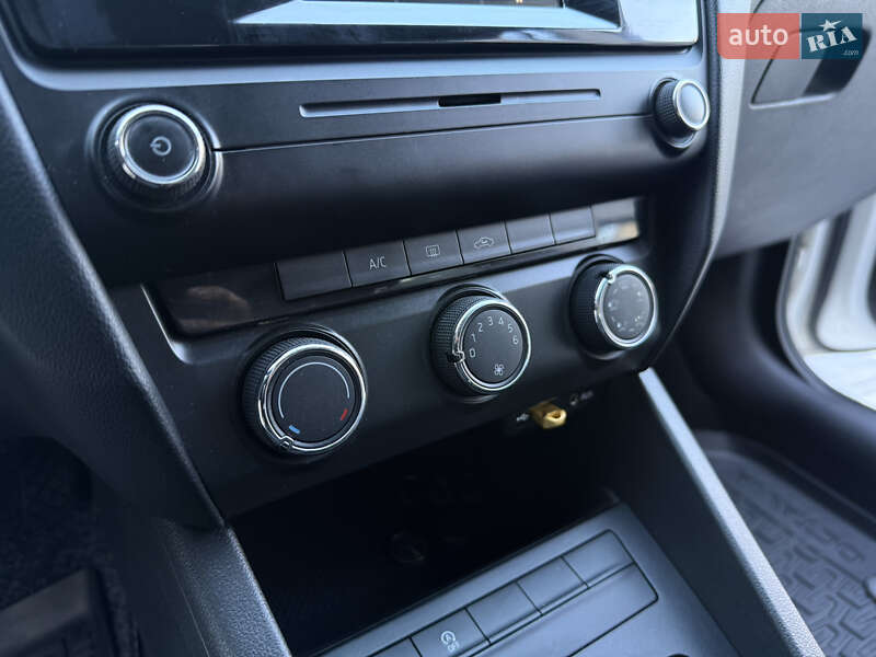 Лифтбек Skoda Octavia 2016 в Иршаве