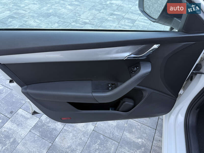 Лифтбек Skoda Octavia 2016 в Иршаве