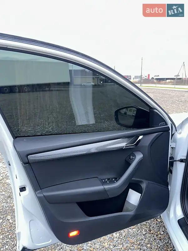 Skoda Octavia 2016 VIN TMBJK7NE5H0050643 фото оголошення 36 з 78