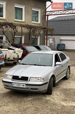 Лифтбек Skoda Octavia 1999 в Черновцах