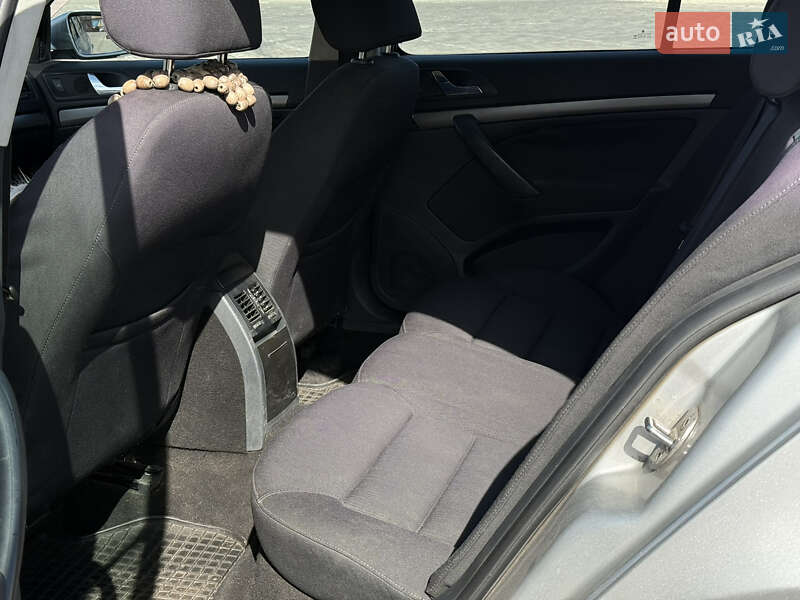 Лифтбек Skoda Octavia 2004 в Харькове