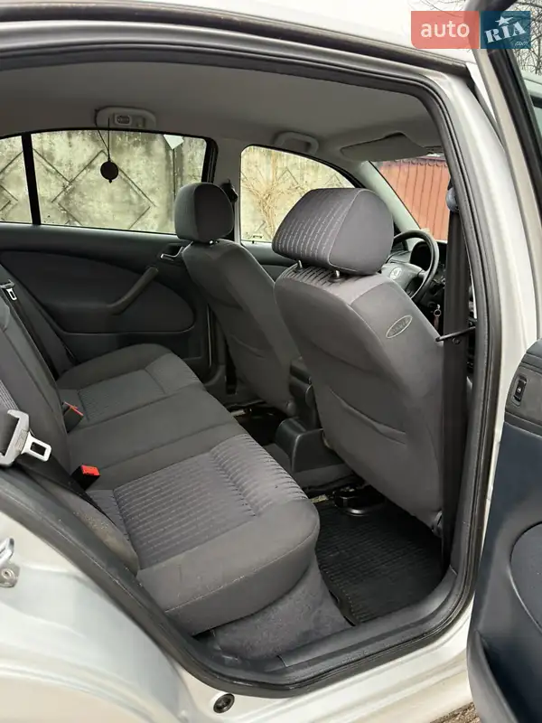 Skoda Octavia 2002 VIN TMBSL21U228544484 фото оголошення 7 з 37