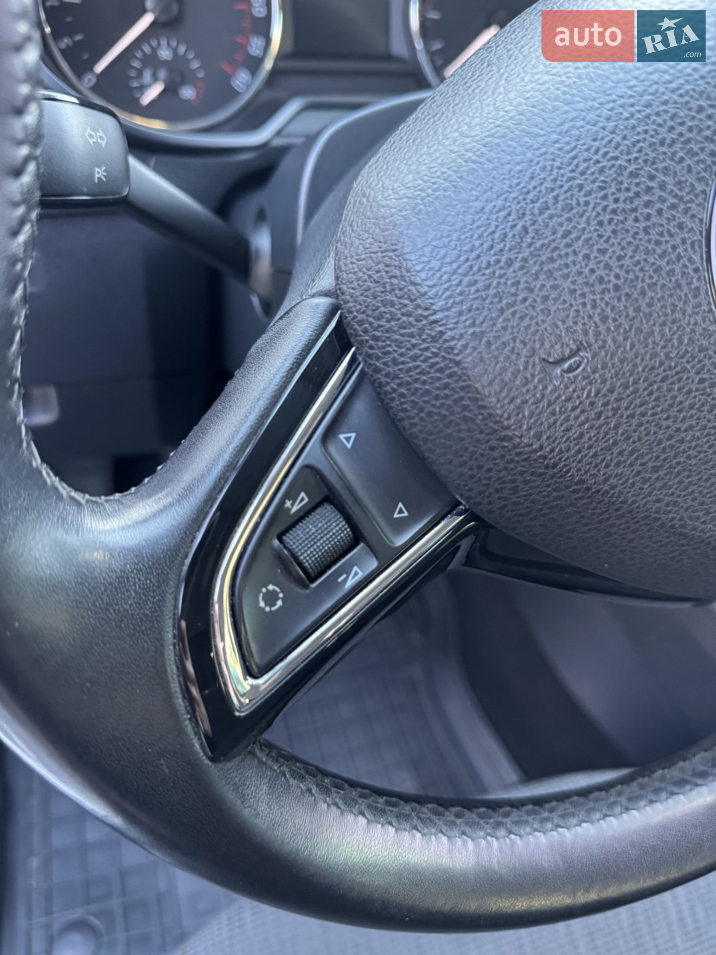 2014 Skoda Octavia - мініатюра 91