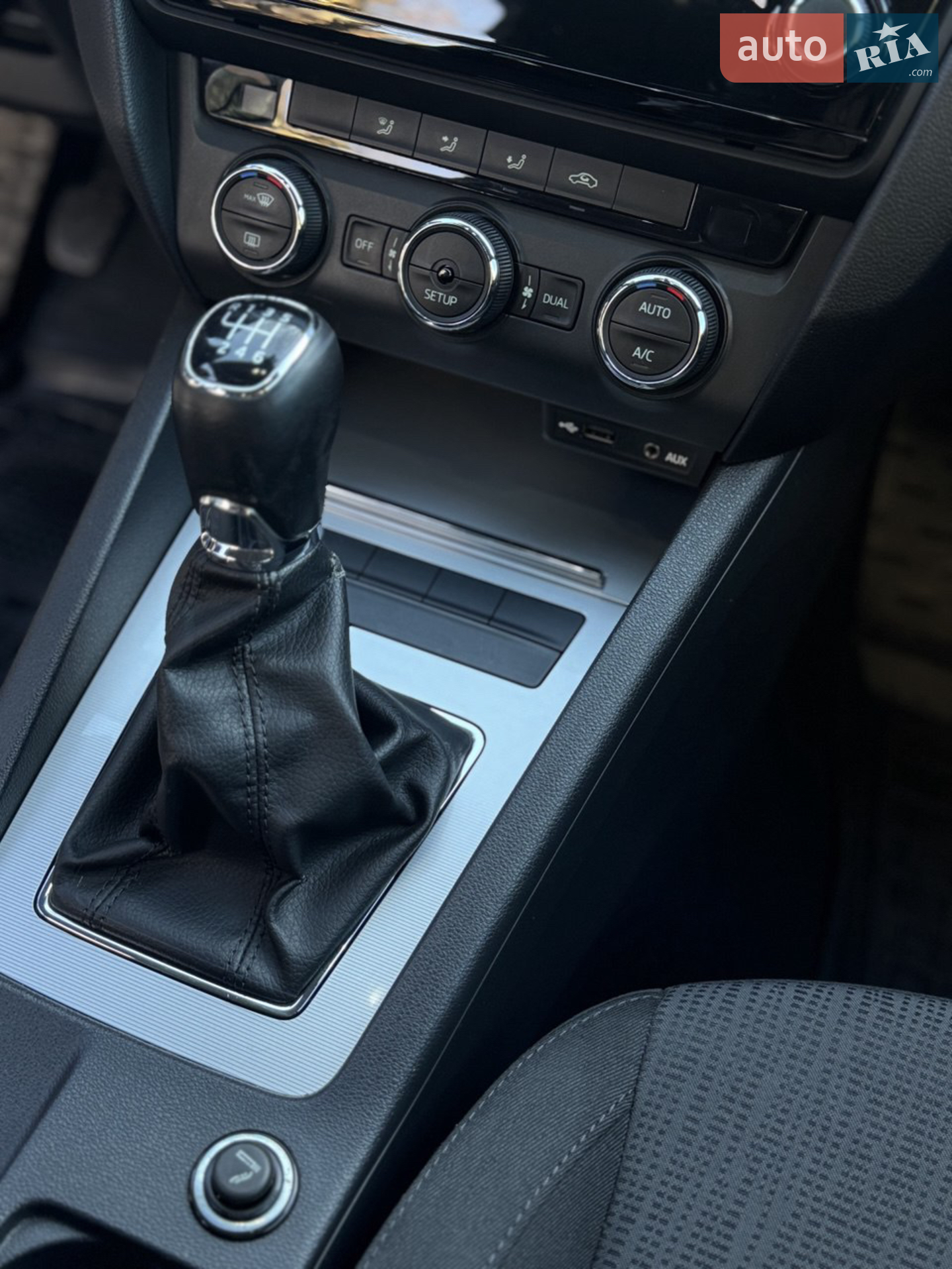 2014 Skoda Octavia - мініатюра 101