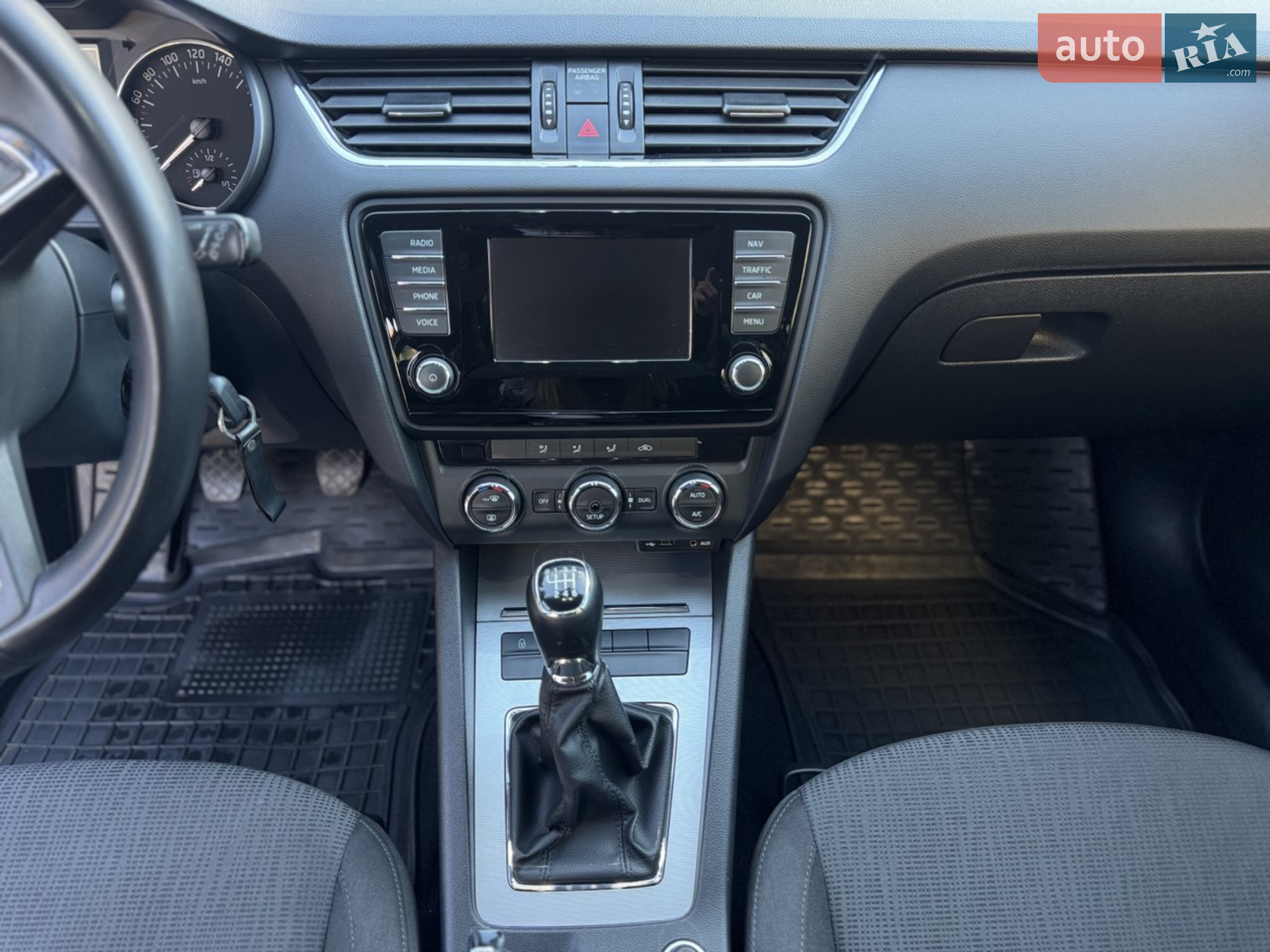2014 Skoda Octavia - мініатюра 102