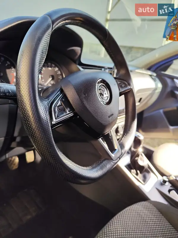 Skoda Octavia 2016 VIN TMBJG7NE4H0070366 фото оголошення 9 з 51