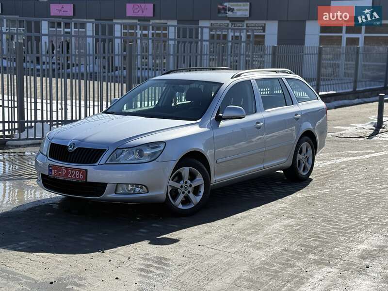 Универсал Skoda Octavia 2012 в Сарнах