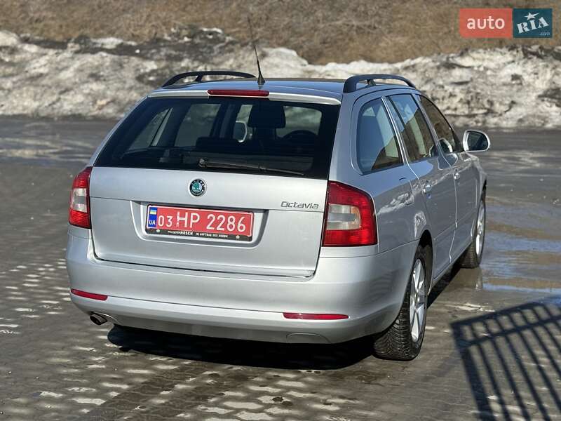 Универсал Skoda Octavia 2012 в Сарнах
