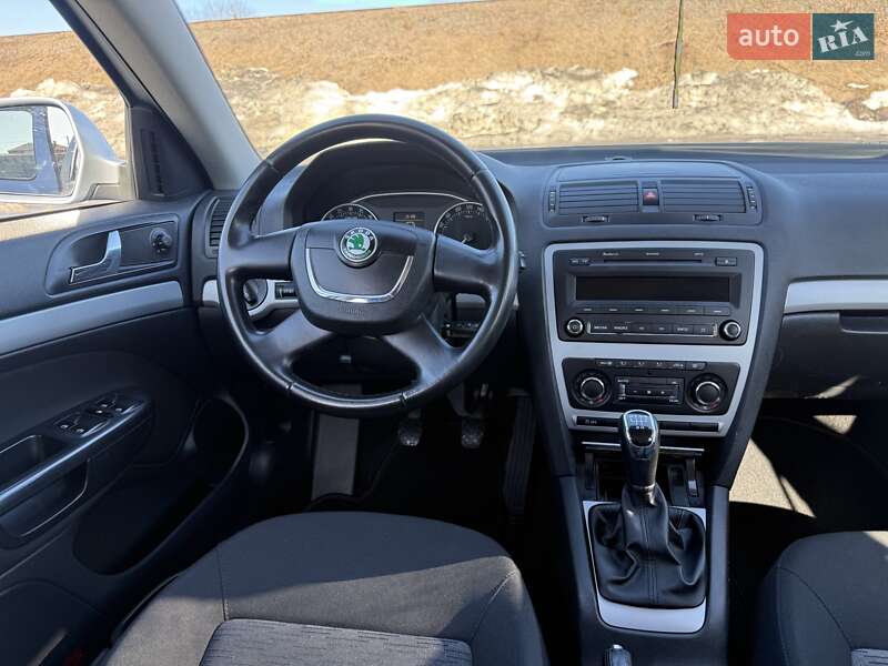 Универсал Skoda Octavia 2012 в Сарнах