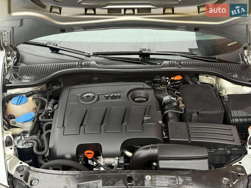 Универсал Skoda Octavia 2012 в Сарнах