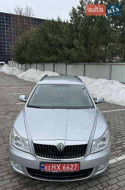Универсал Skoda Octavia 2010 в Луцке