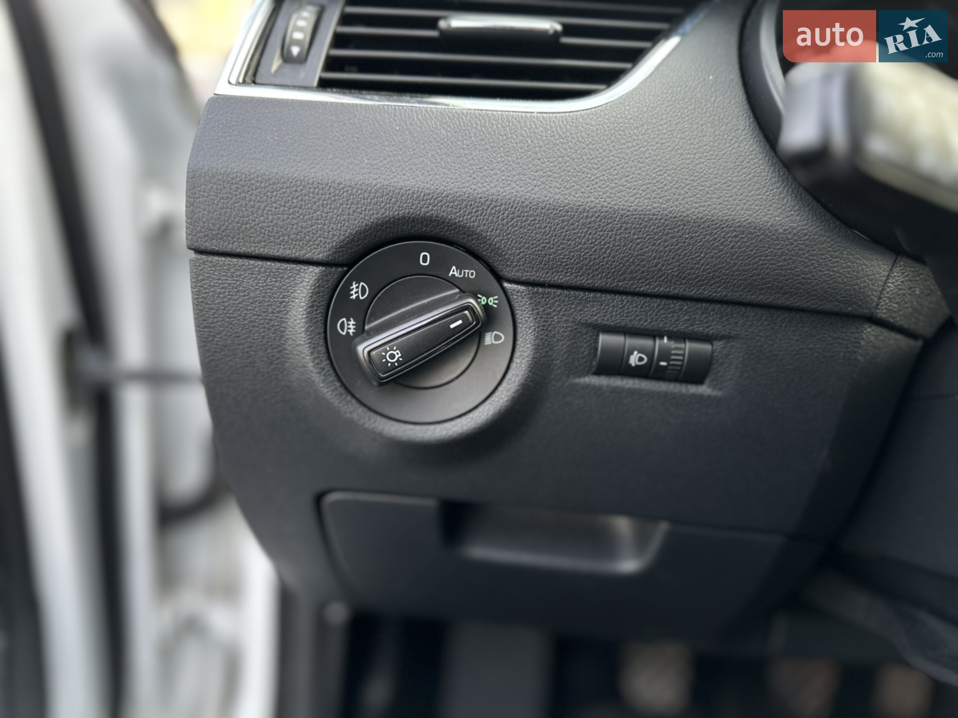 2016 Skoda Octavia - мініатюра 50