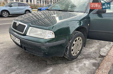 Лифтбек Skoda Octavia 2000 в Киеве