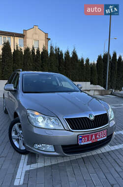 Универсал Skoda Octavia 2012 в Ровно