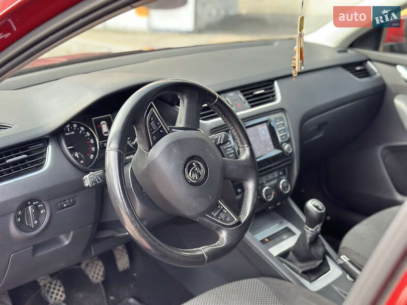 Универсал Skoda Octavia 2014 в Николаеве