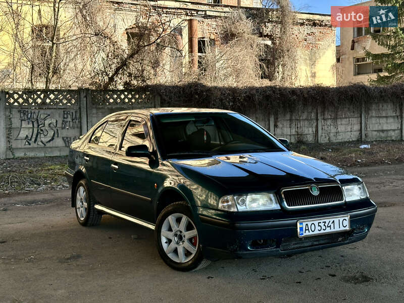 Лифтбек Skoda Octavia 1998 в Мукачево