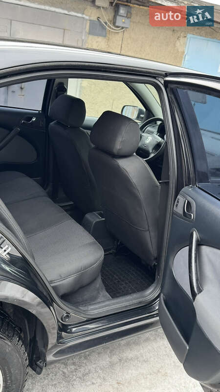 Лифтбек Skoda Octavia 2005 в Киеве