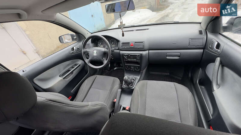 Лифтбек Skoda Octavia 2005 в Киеве