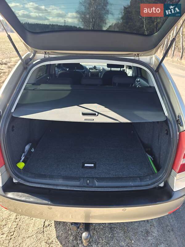 Универсал Skoda Octavia 2005 в Ковеле