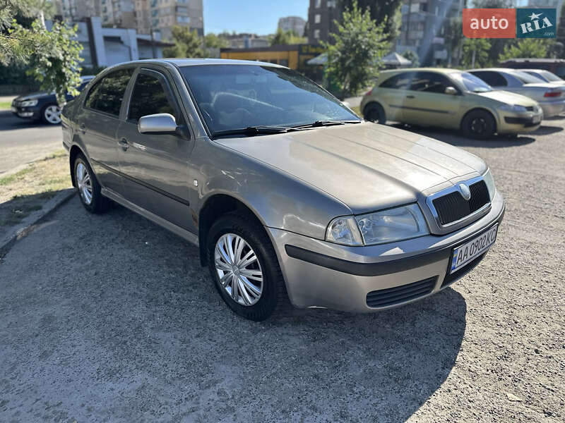 Лифтбек Skoda Octavia 2007 в Ровно