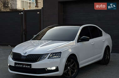 Лифтбек Skoda Octavia 2017 в Николаеве