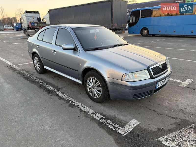 Лифтбек Skoda Octavia 2004 в Киеве