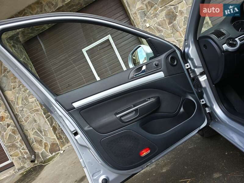 Универсал Skoda Octavia 2010 в Владимире