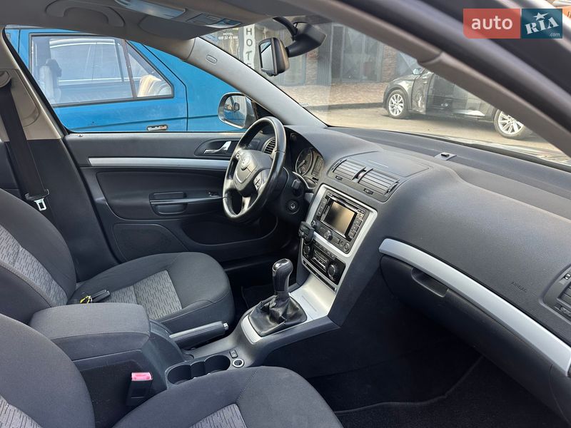 Универсал Skoda Octavia 2011 в Ужгороде