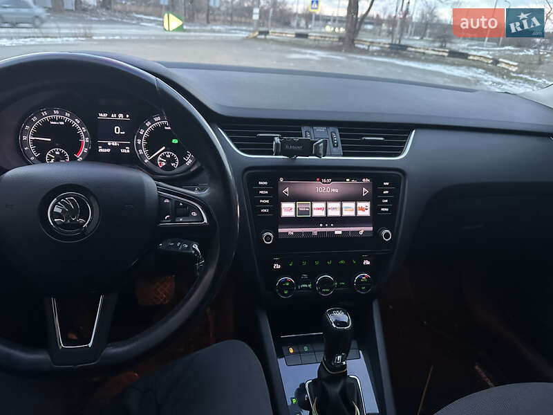 Универсал Skoda Octavia 2018 в Днепре