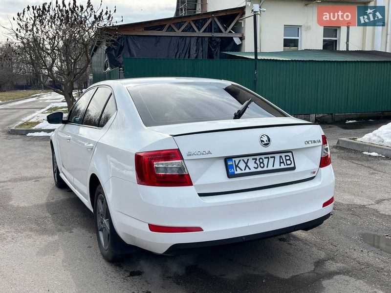 Лифтбек Skoda Octavia 2013 в Смеле