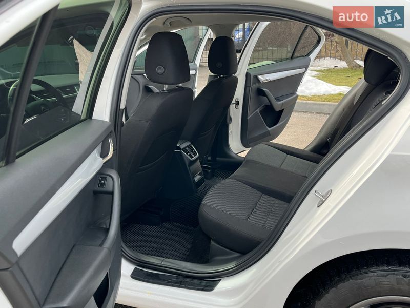 Лифтбек Skoda Octavia 2013 в Смеле