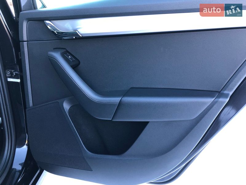 Универсал Skoda Octavia 2015 в Коростене